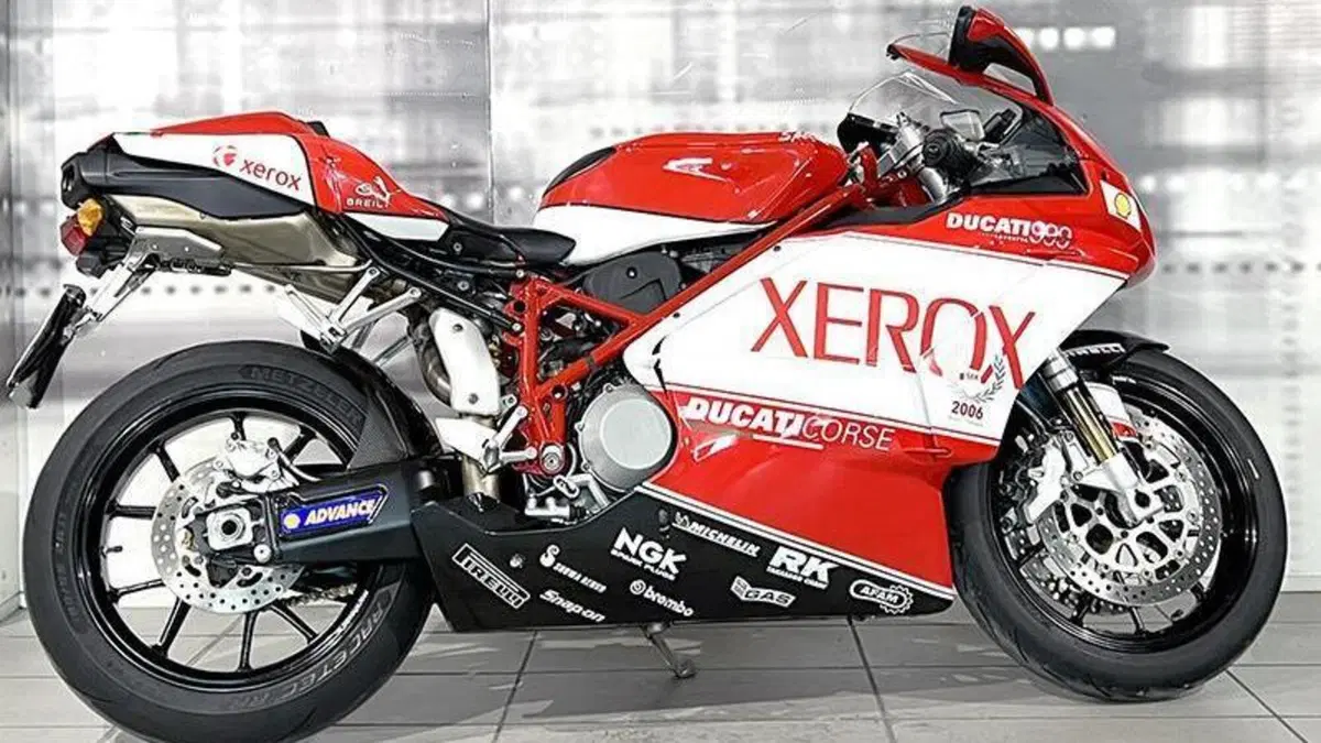Ducati 999 (2005 - 06)  (8)
