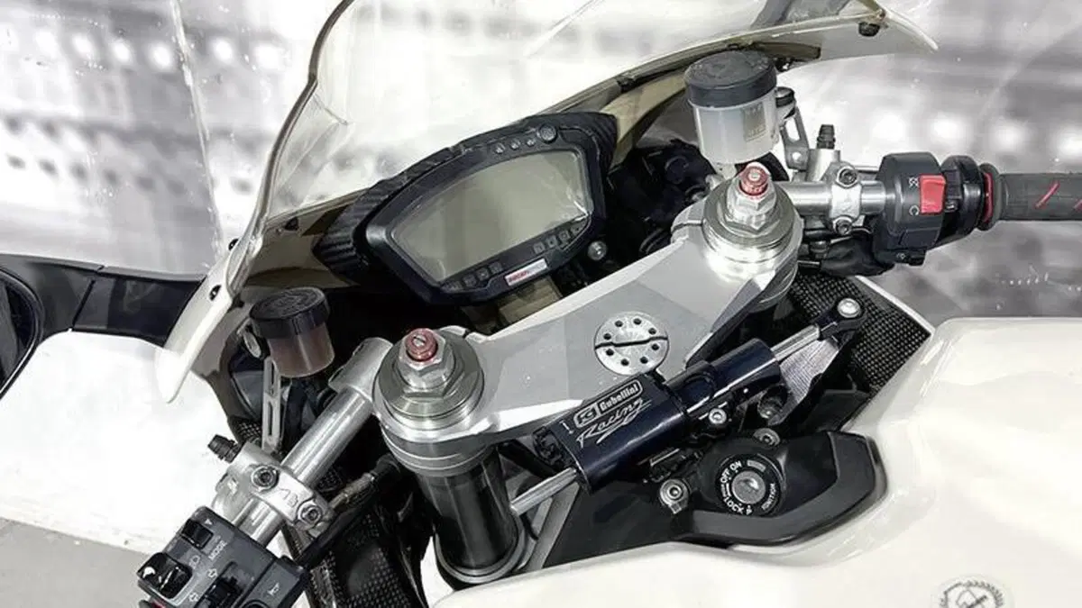 Ducati 848 (2007 - 13)  (6)