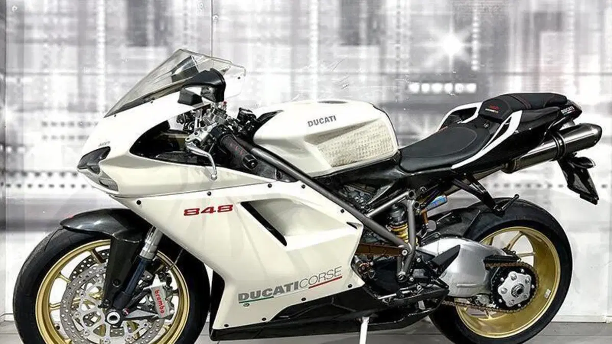 Ducati 848 (2007 - 13)  (7)