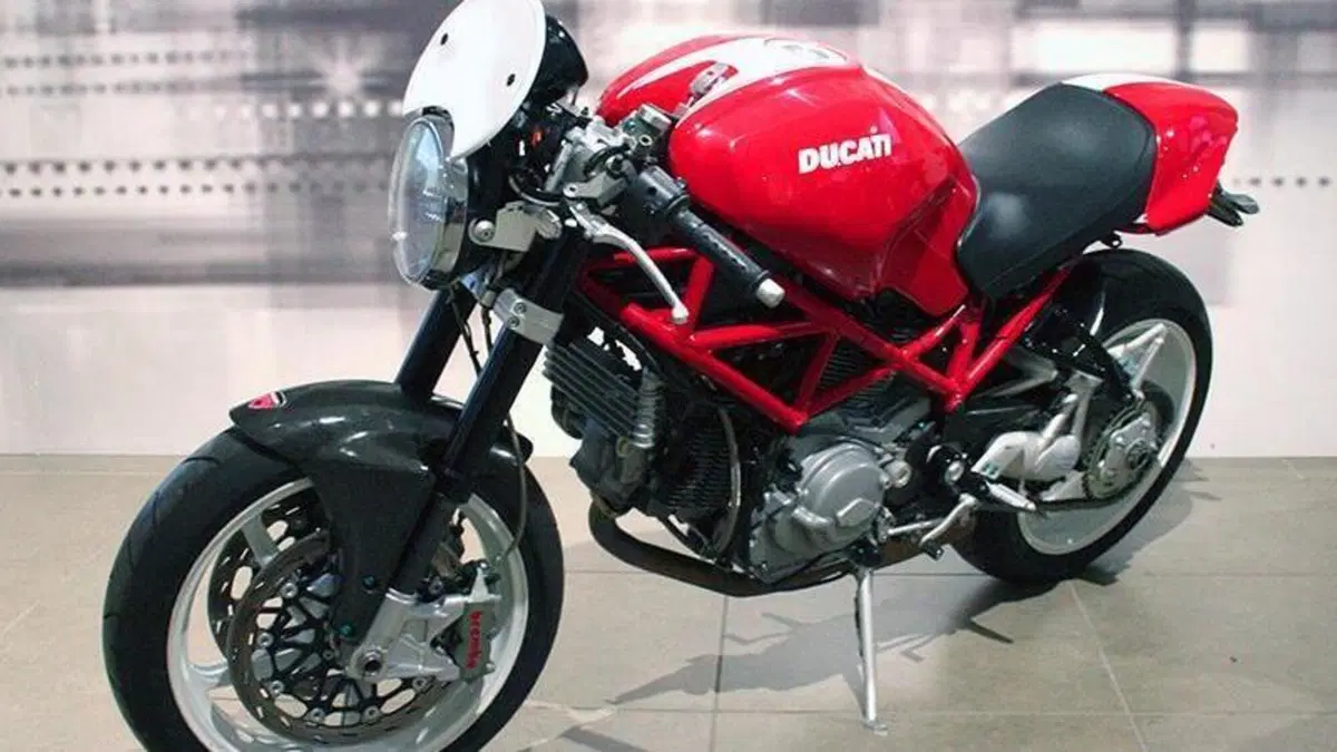 Ducati Monster S2R 1000  (6)