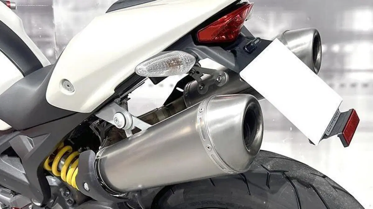 Ducati Monster 1100 (2009 -10)  (4)