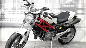 Ducati Monster 1100 (2009 -10)  (7)