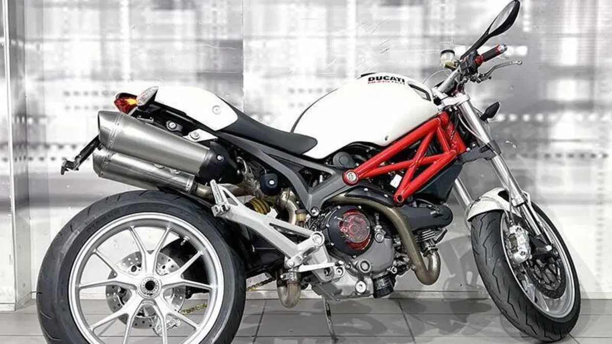 Ducati Monster 1100 (2009 -10)  (8)
