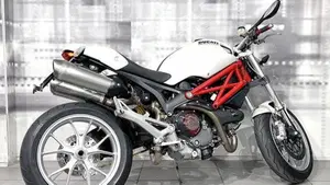 Ducati Monster 1100 (2009 -10)  (8)