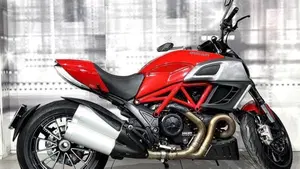 Ducati Diavel 1200 (2010 - 13)  (8)