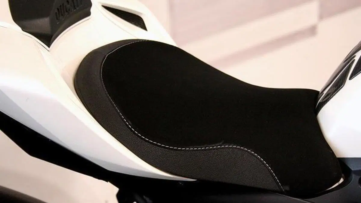 Ducati Streetfighter (2009 - 12)  (4)