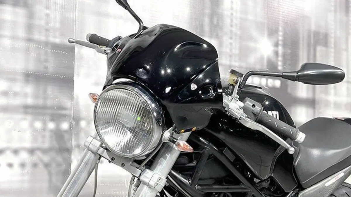 Ducati Monster S2R 1000  (9)