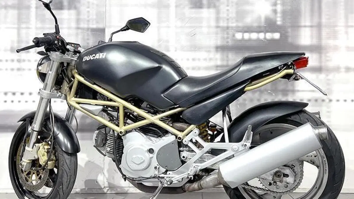 Ducati Monster 600 (1994 - 02)  (2)