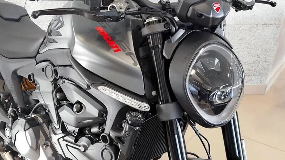 Ducati Monster 937 (2021 - 25)  (8)