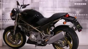 Ducati Monster 900 (1993 - 96)  (2)