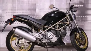 Ducati Monster 900 (1993 - 96)  (8)