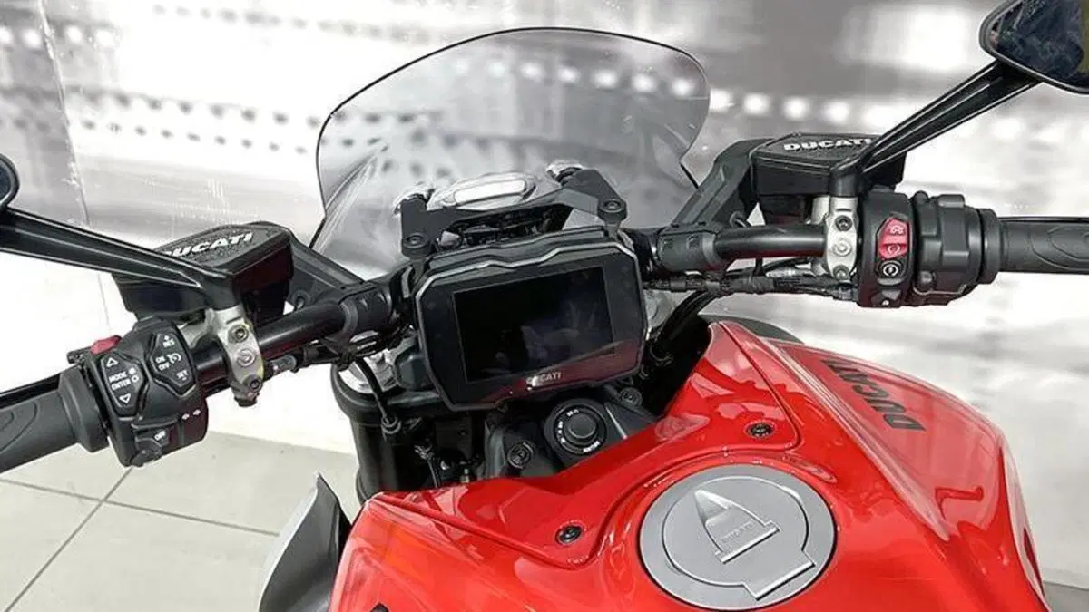 Ducati Diavel V4 (2023 - 26)  (6)