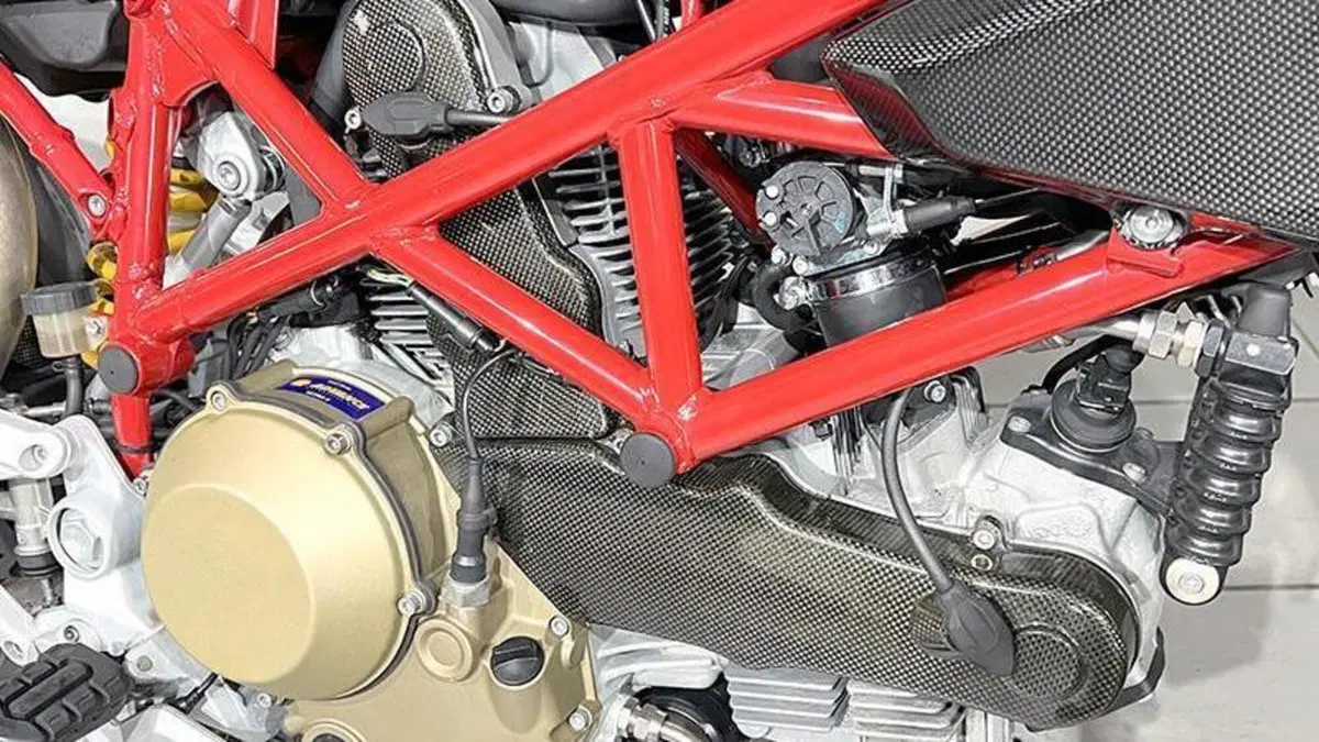 Ducati Hypermotard 1100 S (2007 - 09)  (3)