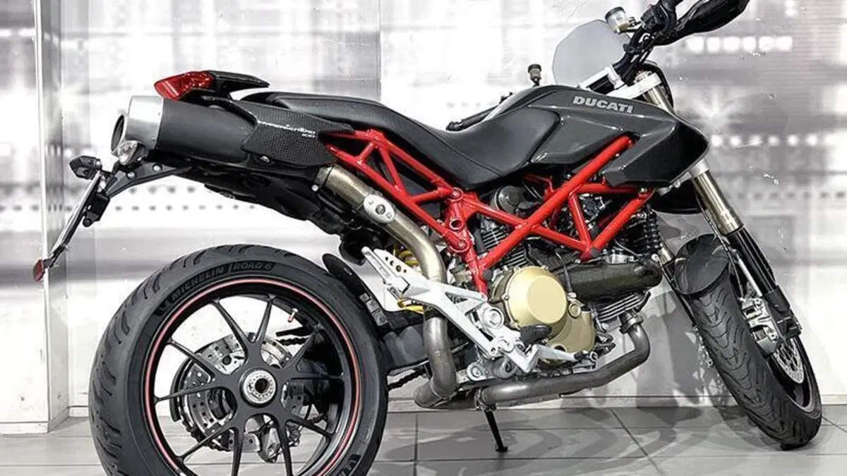 Ducati Hypermotard 1100 S (2007 - 09)  (8)
