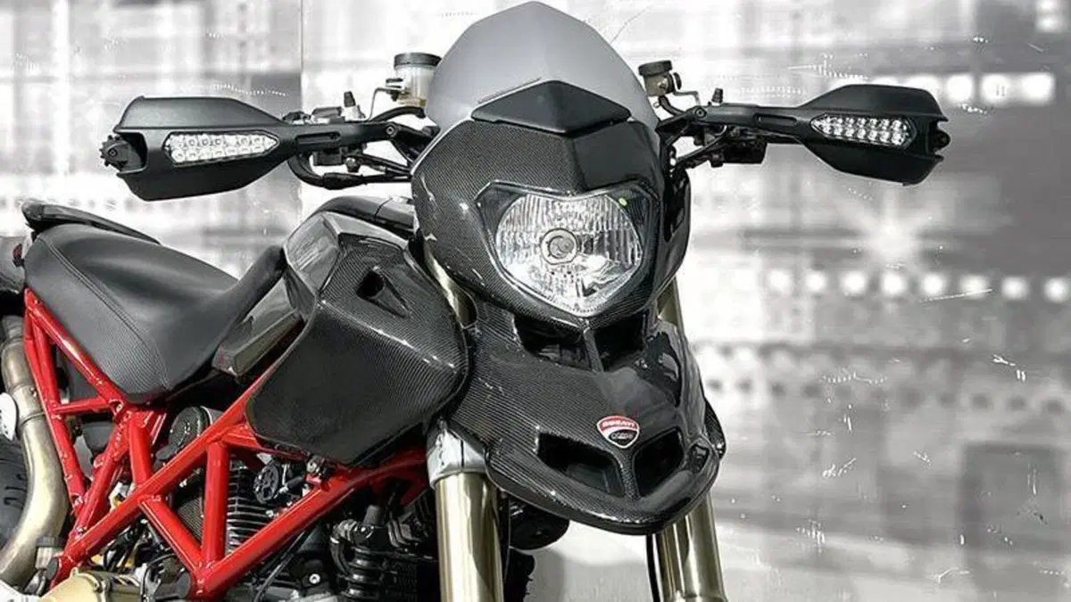 Ducati Hypermotard 1100 S (2007 - 09)  (9)