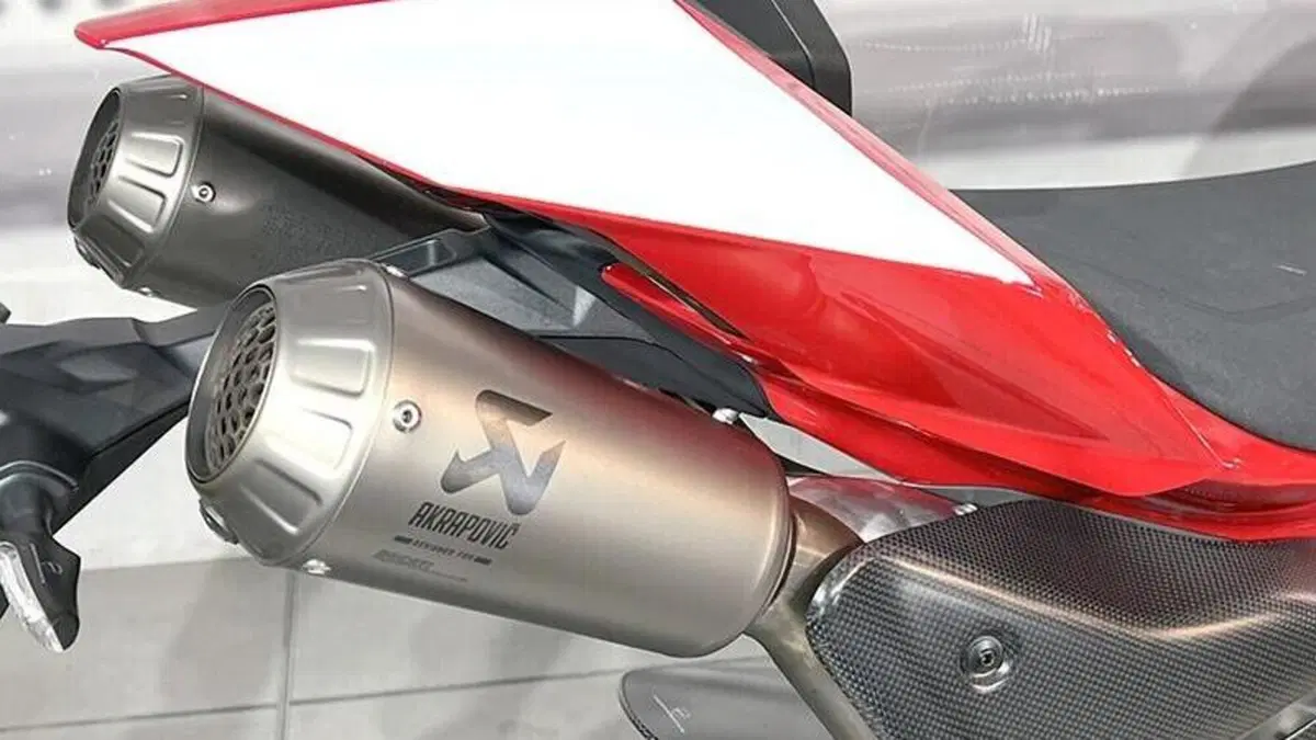 Ducati Panigale V4 S (2025 - 26)  (4)