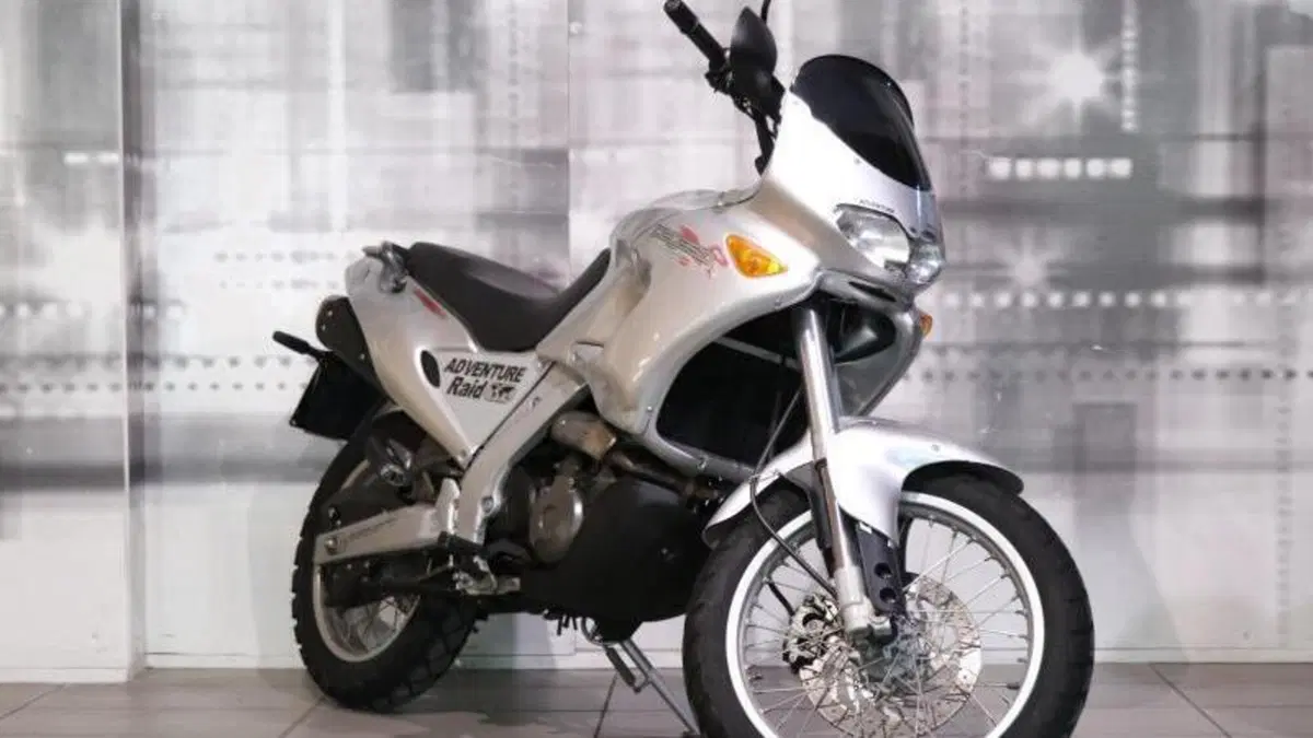 Aprilia Pegaso 650 (1997 - 00) 