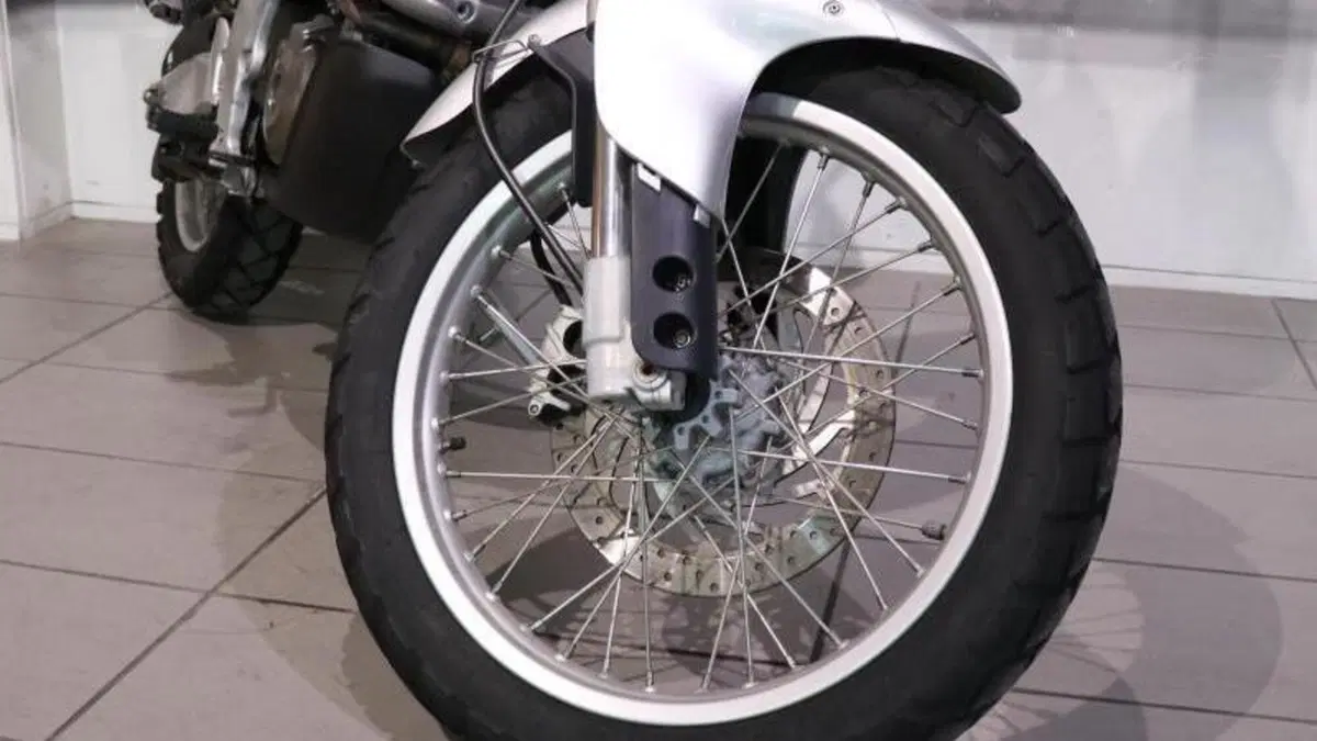 Aprilia Pegaso 650 (1997 - 00)  (9)