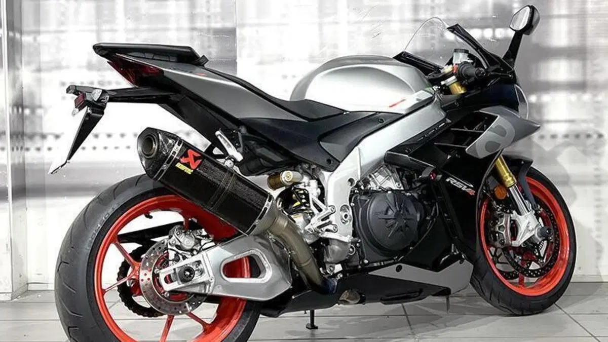 Aprilia RSV4 1100 (2021 - 24)  (8)