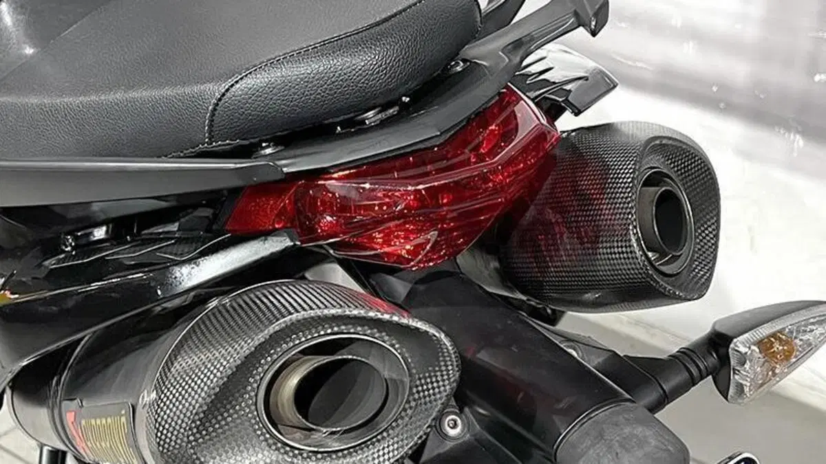 Aprilia Shiver 750 (2010 - 16)  (4)