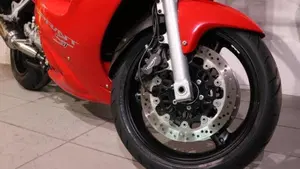 Triumph Sprint 955 ST  (3)