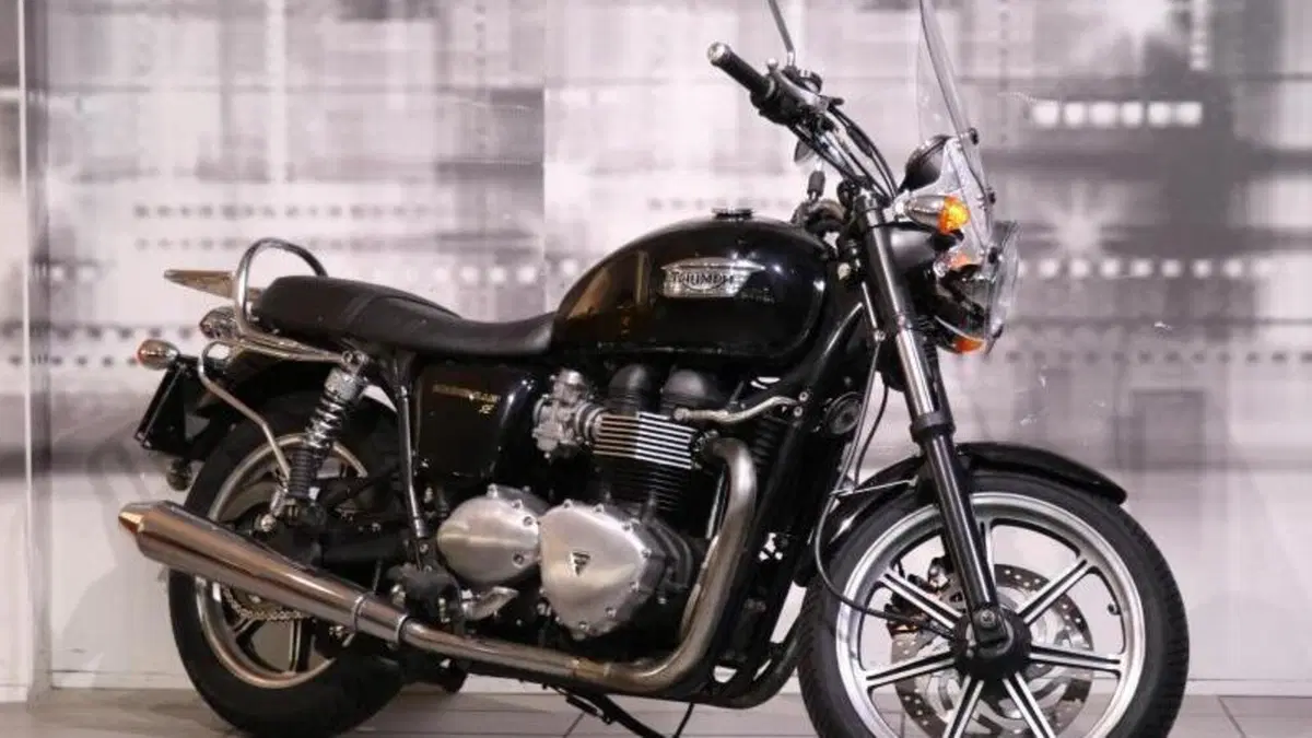 Triumph Bonneville (2007 - 16) 