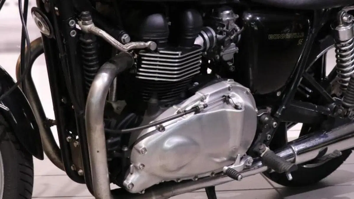 Triumph Bonneville (2007 - 16)  (9)
