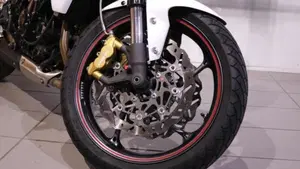 Triumph Street Triple R ABS (2013 - 17)  (9)