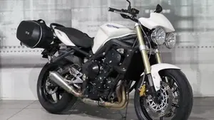 Triumph Street Triple (2007 - 12) 