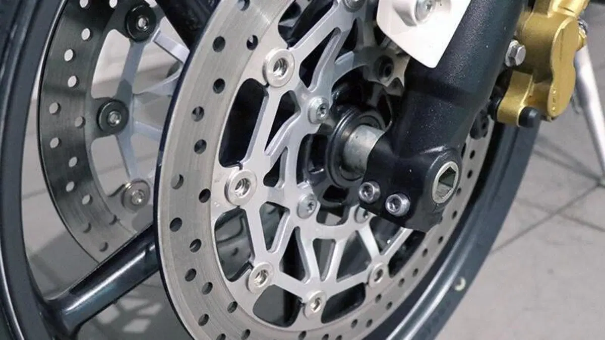 Triumph Street Triple (2007 - 12)  (4)