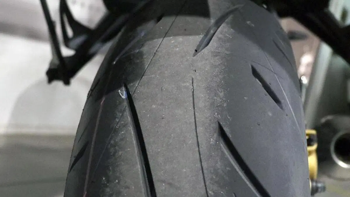 Triumph Street Triple (2007 - 12)  (5)