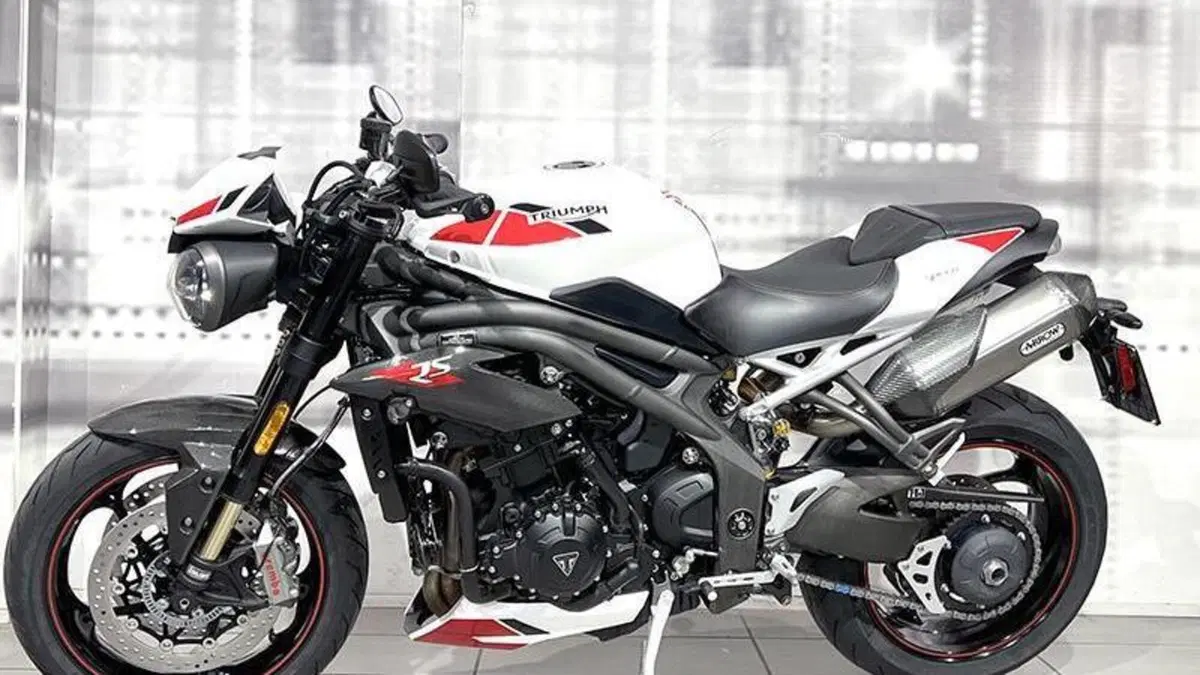 Triumph Speed Triple 1050 RS (2018 - 20)  (7)