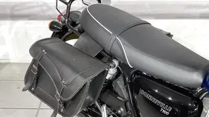Triumph Bonneville Bobber TFC (2025)  (3)