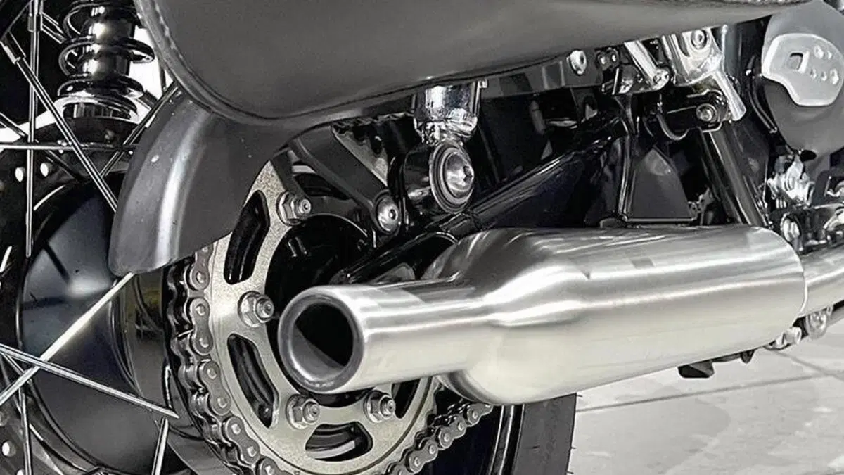 Triumph Bonneville Bobber TFC (2025)  (5)