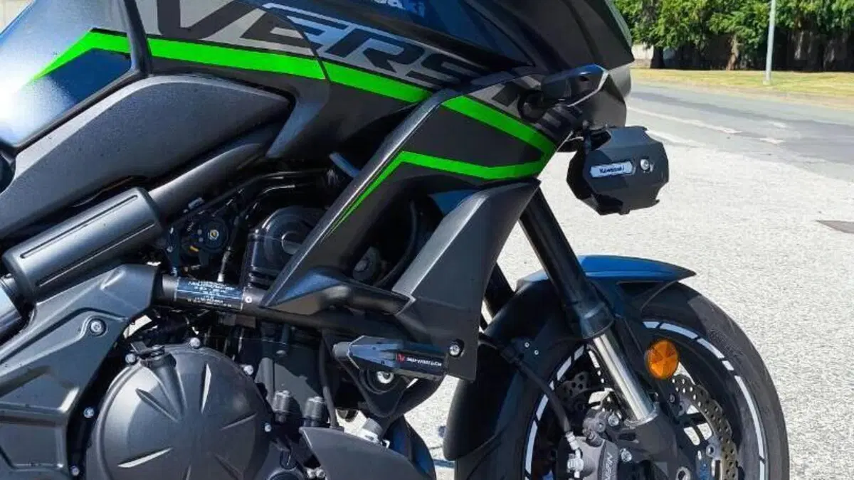 Kawasaki Versys 650 Tourer Plus (2017 - 20)  (2)