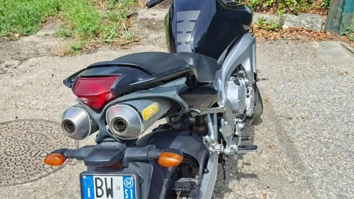 Yamaha FZ6 (2004 - 07)  (8)