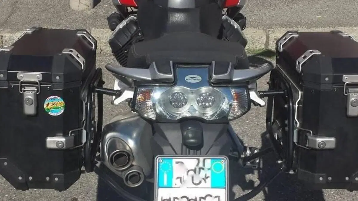 Moto Guzzi Stelvio 1200 4V (2008 - 10)  (2)