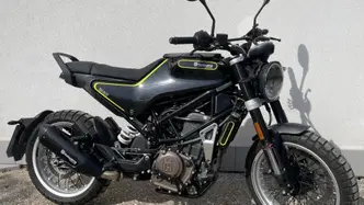 Husqvarna Svartpilen 401 (2018 - 19) usata