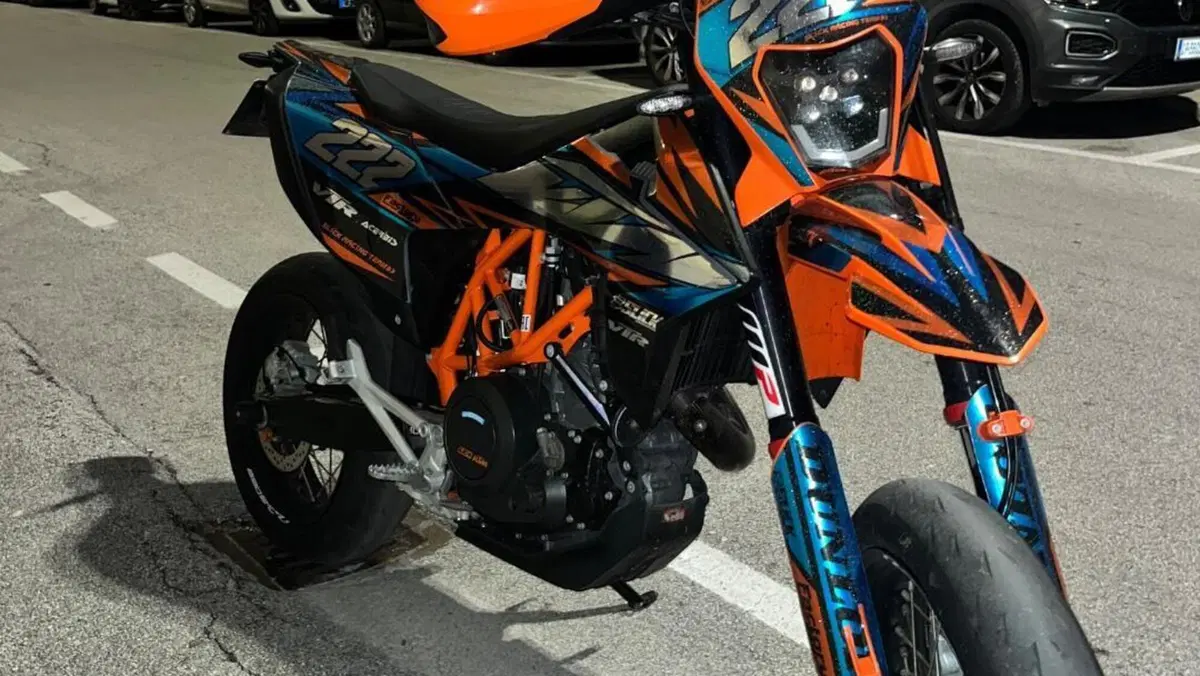 KTM 690 SMC R (2021 - 22) 