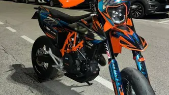 KTM 690 SMC R (2021 - 22) usata