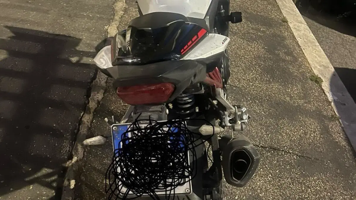 Honda CB 750 Hornet (2023 - 24)  (3)