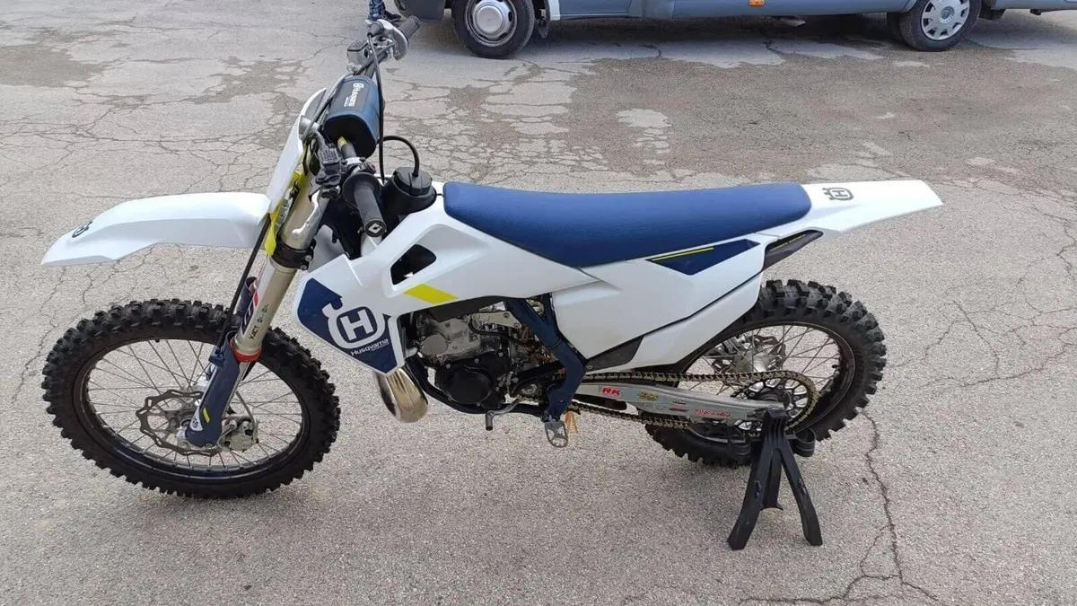 Husqvarna TC 250 (2022)  (2)