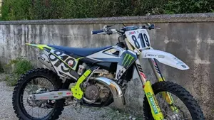 Husqvarna TC 250 (2022)  (4)
