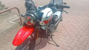 Ducati Scrambler 800 Urban Motard (2022)  (2)