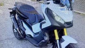 Honda X-ADV 750 (2017)  (2)