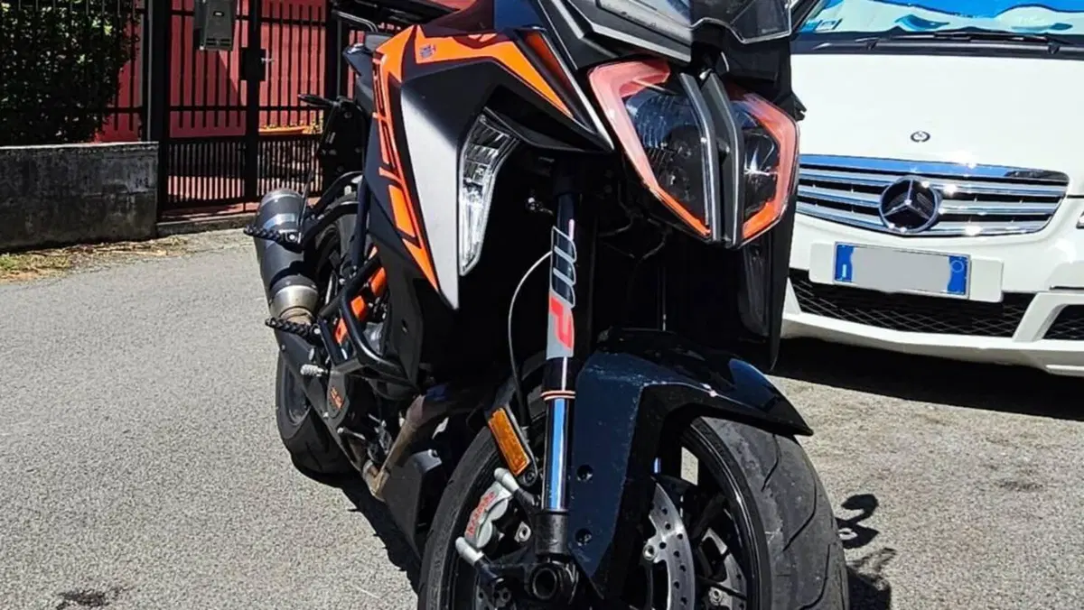KTM 1290 Super Duke GT (2019 - 20) 