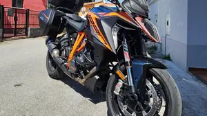 KTM 1290 Super Duke GT (2019 - 20)  (3)