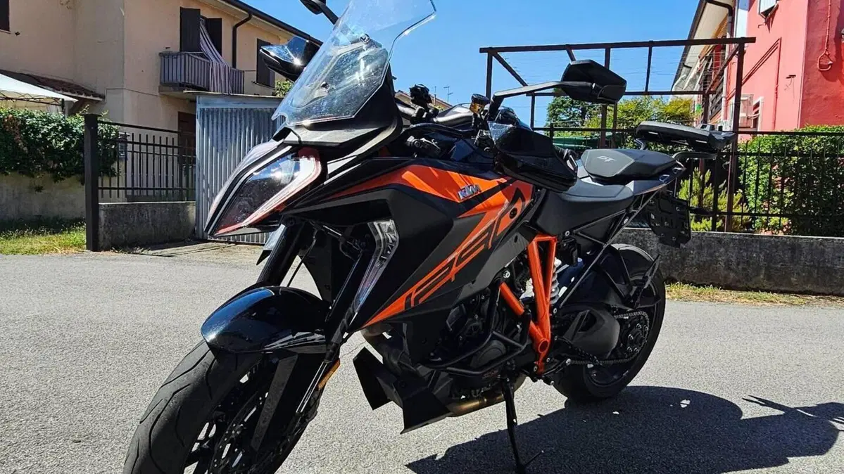 KTM 1290 Super Duke GT (2019 - 20)  (6)
