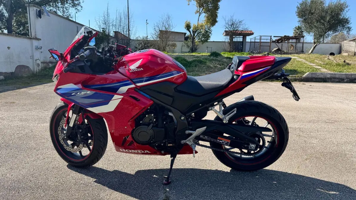 Honda CBR 500 R (2024 - 25)  (3)