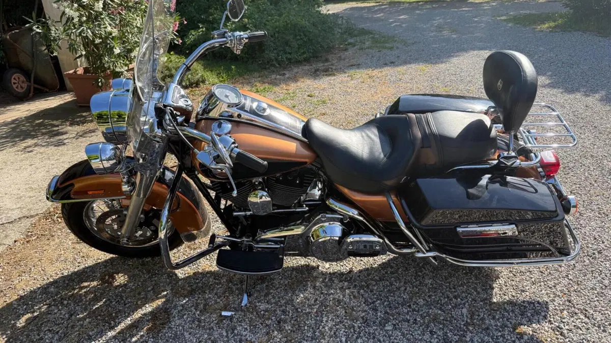 Harley-Davidson 1584 Road King Classic (2007 - 11) - FLHRCI 